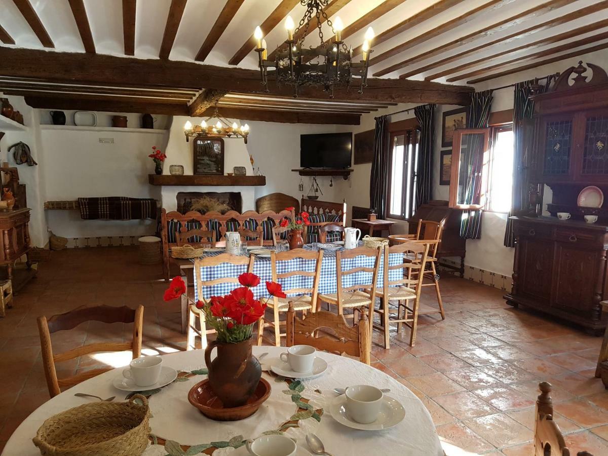 Casa Rural El Arriero Guest House Los Hinojosos ภายนอก รูปภาพ